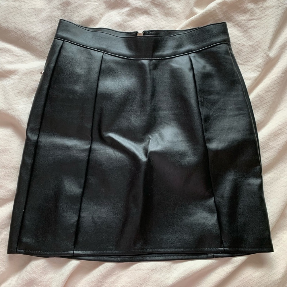 Motel Leather Skirt - Picture 2 of 3
